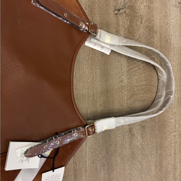 Authentic Coach Brown Leather Women's Bag - Picture 10 of 12